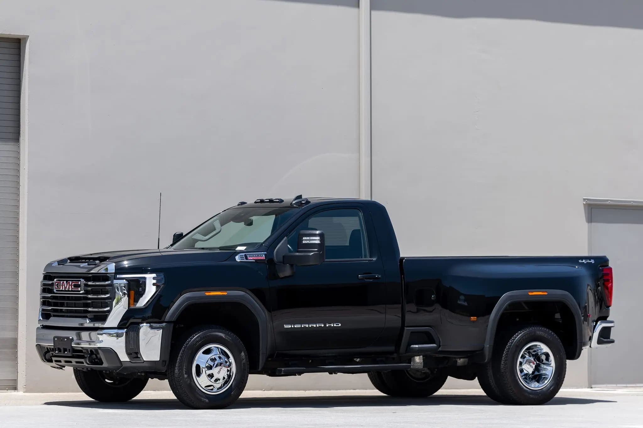 2024 GMC Sierra 3500HD SLE Duramax Dually 4×4, view
