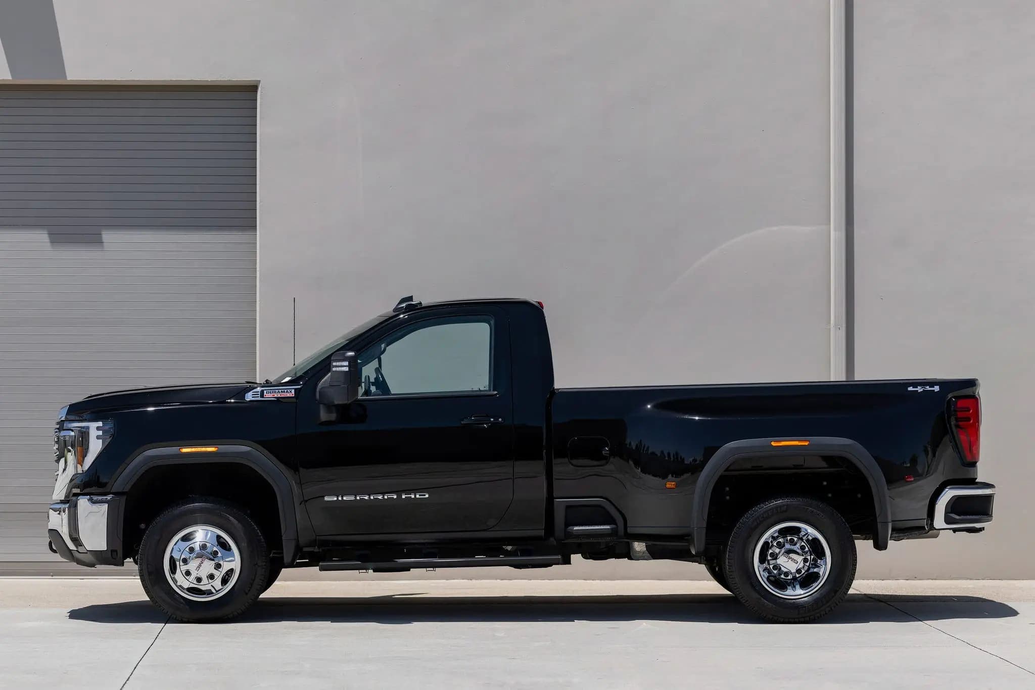 2024 GMC Sierra 3500HD SLE Duramax Dually 4×4, view