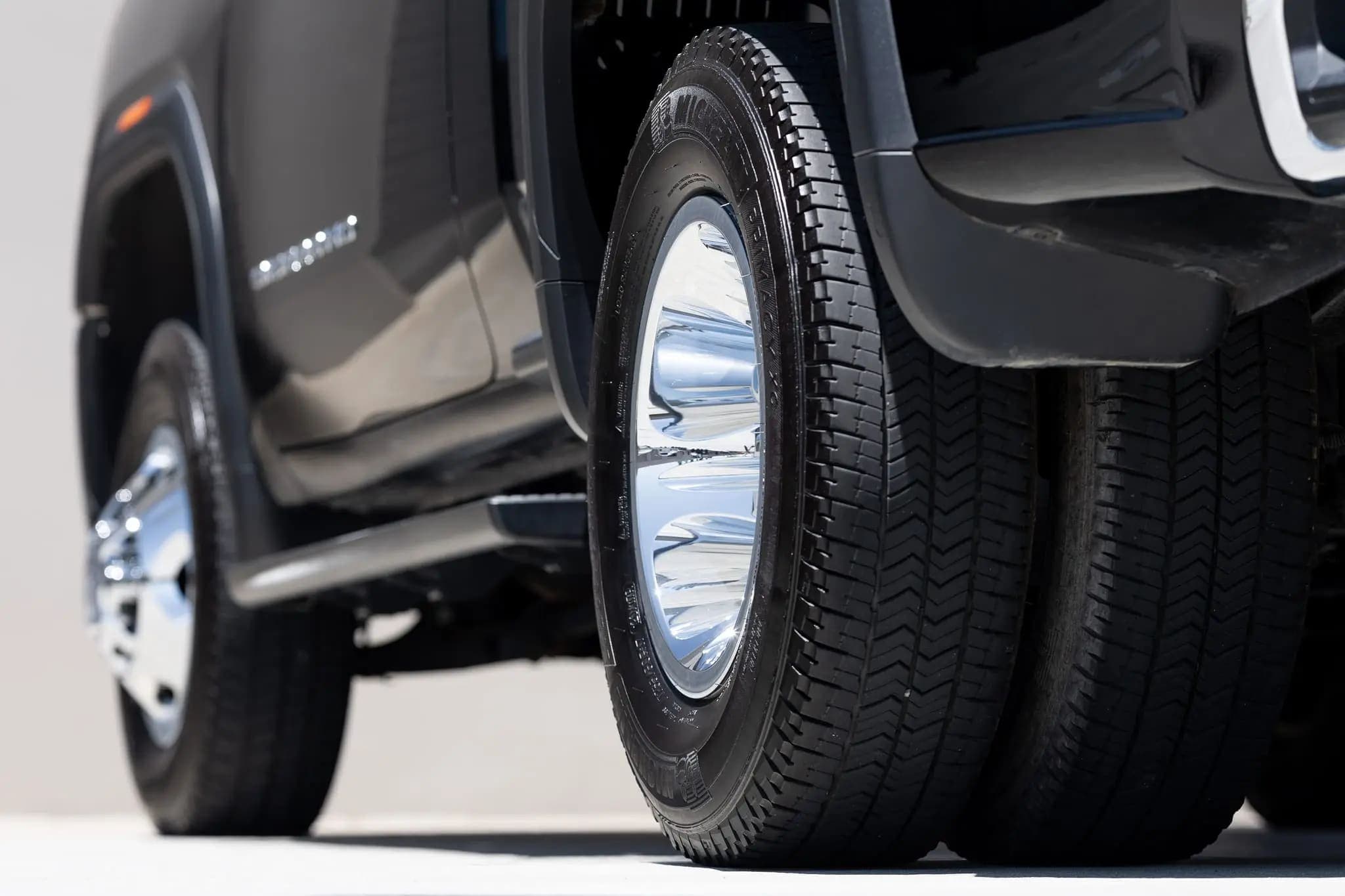 2024 GMC Sierra 3500HD SLE Duramax Dually 4×4, view