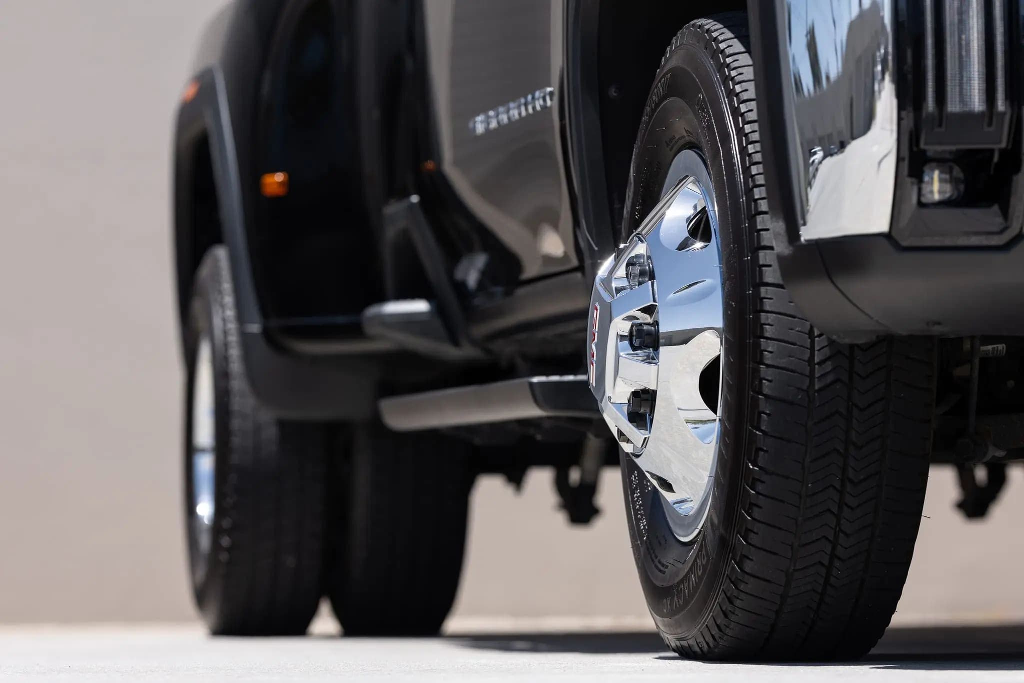 2024 GMC Sierra 3500HD SLE Duramax Dually 4×4, view