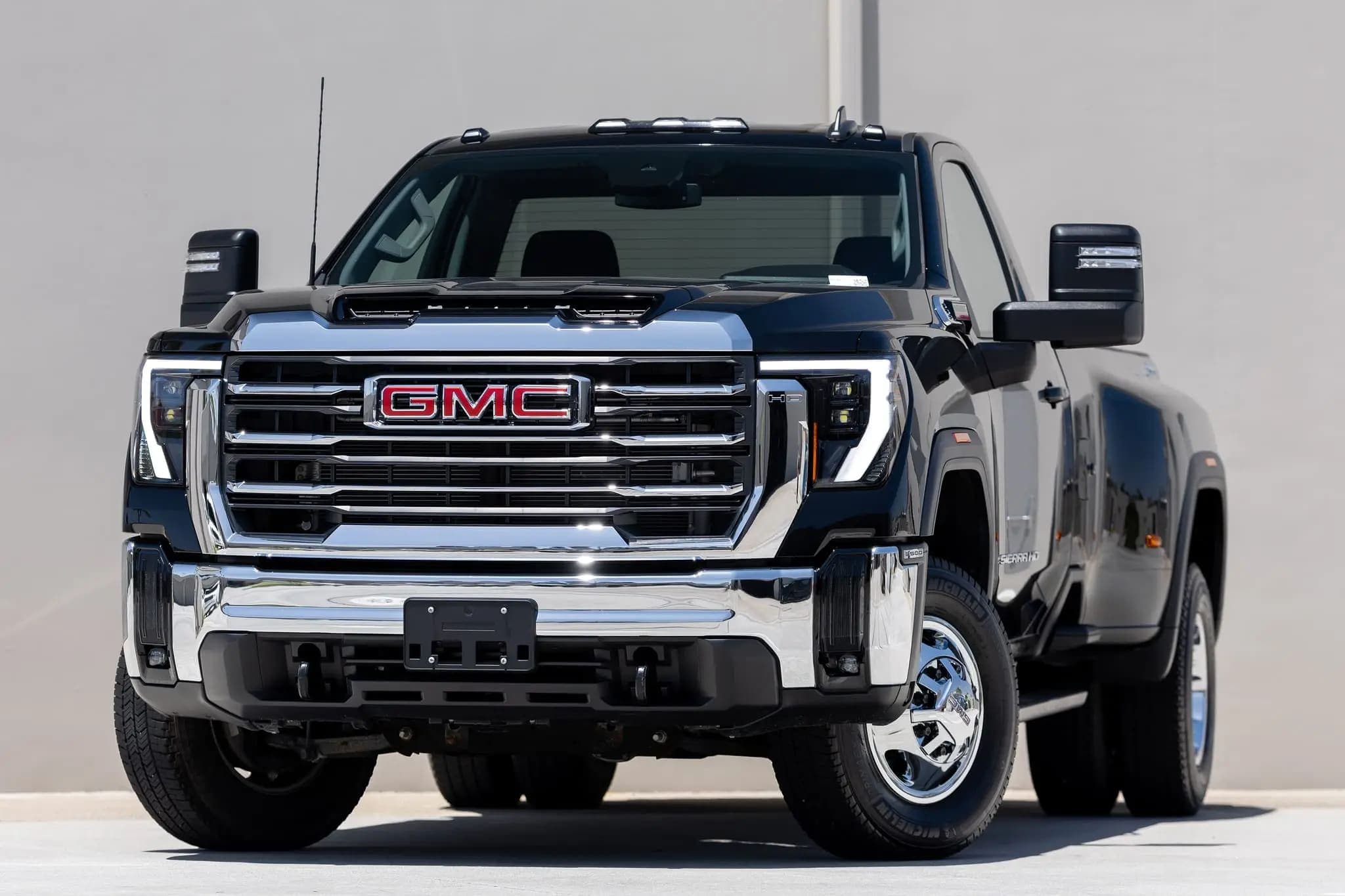 2024 GMC Sierra 3500HD SLE Duramax Dually 4×4, view