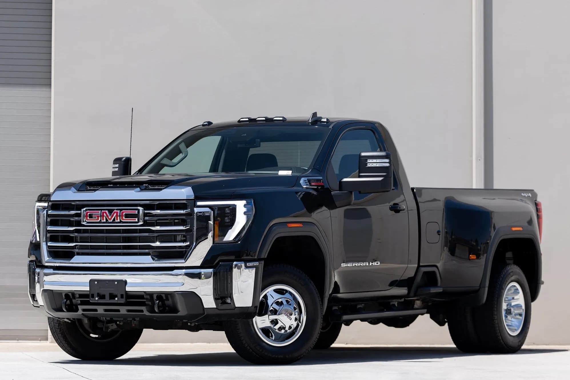 2024 GMC Sierra 3500HD SLE Duramax Dually 4×4, view