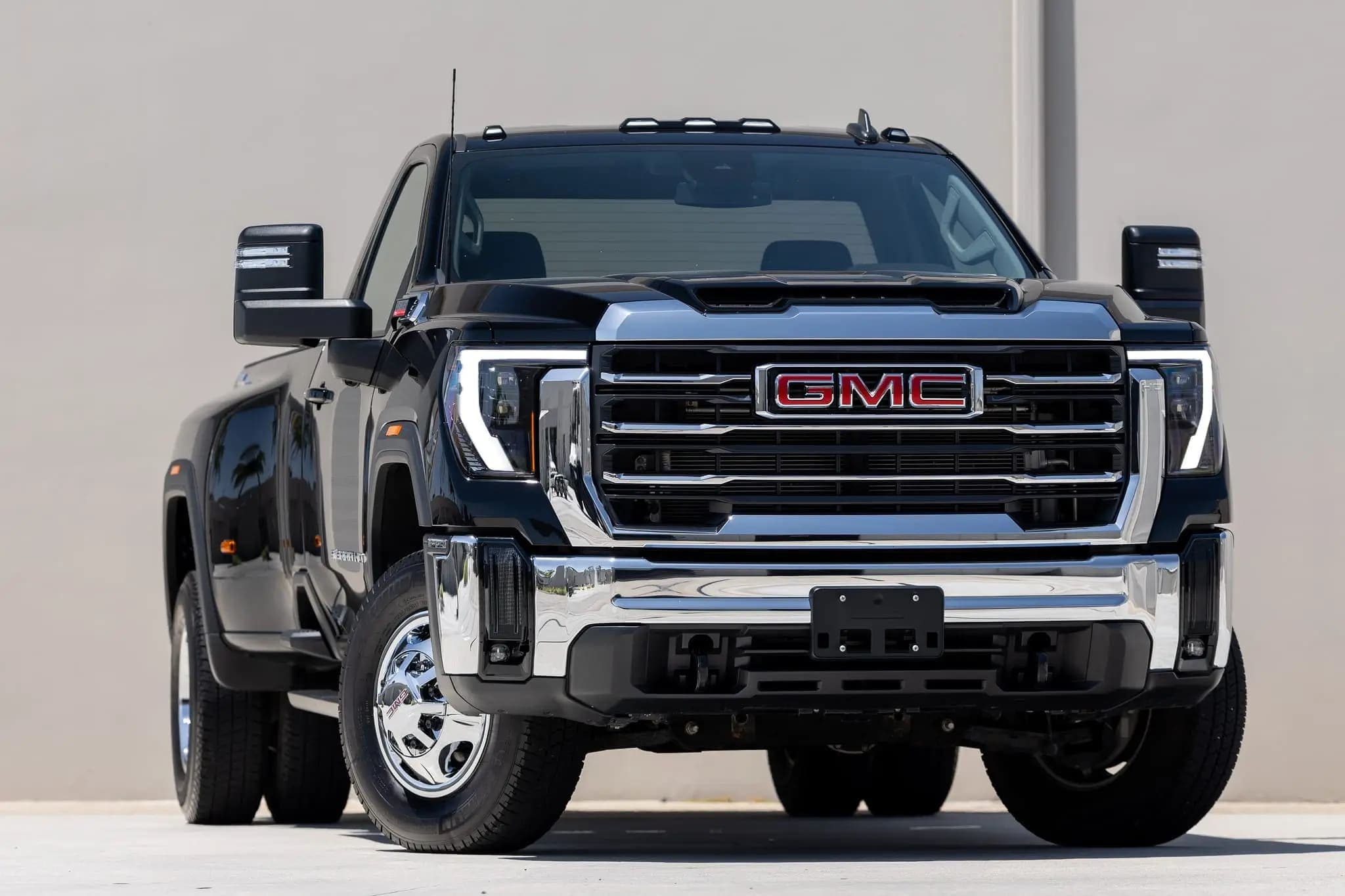 2024 GMC Sierra 3500HD SLE Duramax Dually 4×4, view