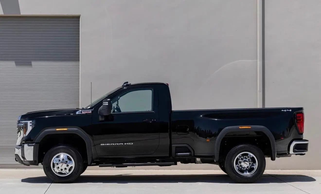 2024 GMC Sierra 3500HD SLE Duramax Dually 4×4, view