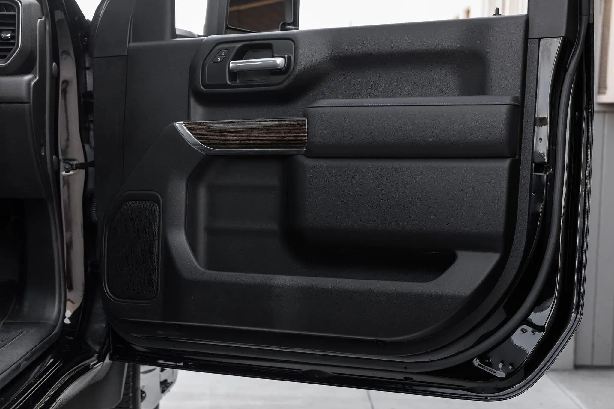 2024 GMC Sierra 3500HD SLE Duramax Dually 4×4, view