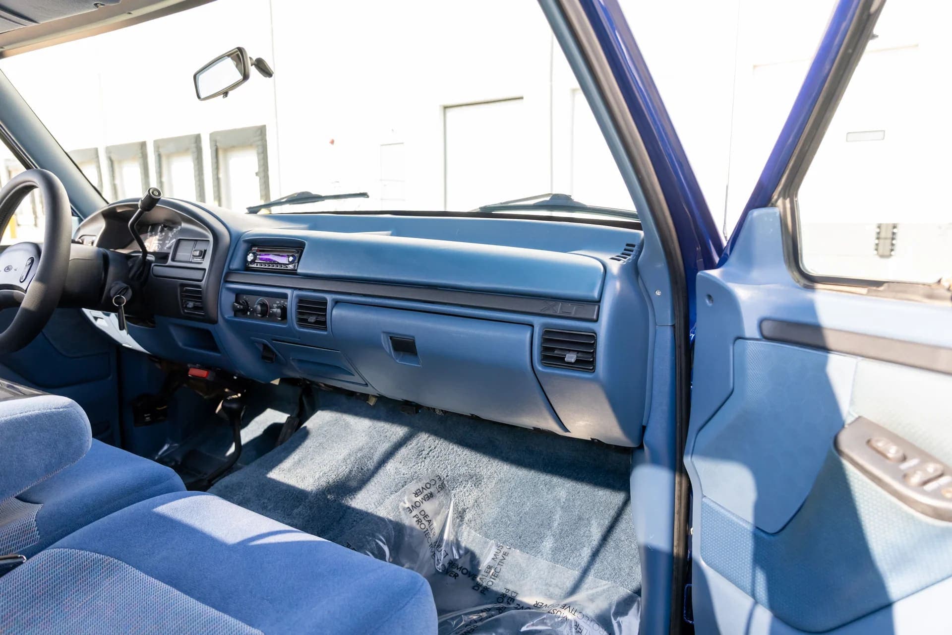 1996 Ford F-250 Regular Cab 4x4 XLT – 7.3L Powerstroke Diesel – Low 120K Miles! Drop, view