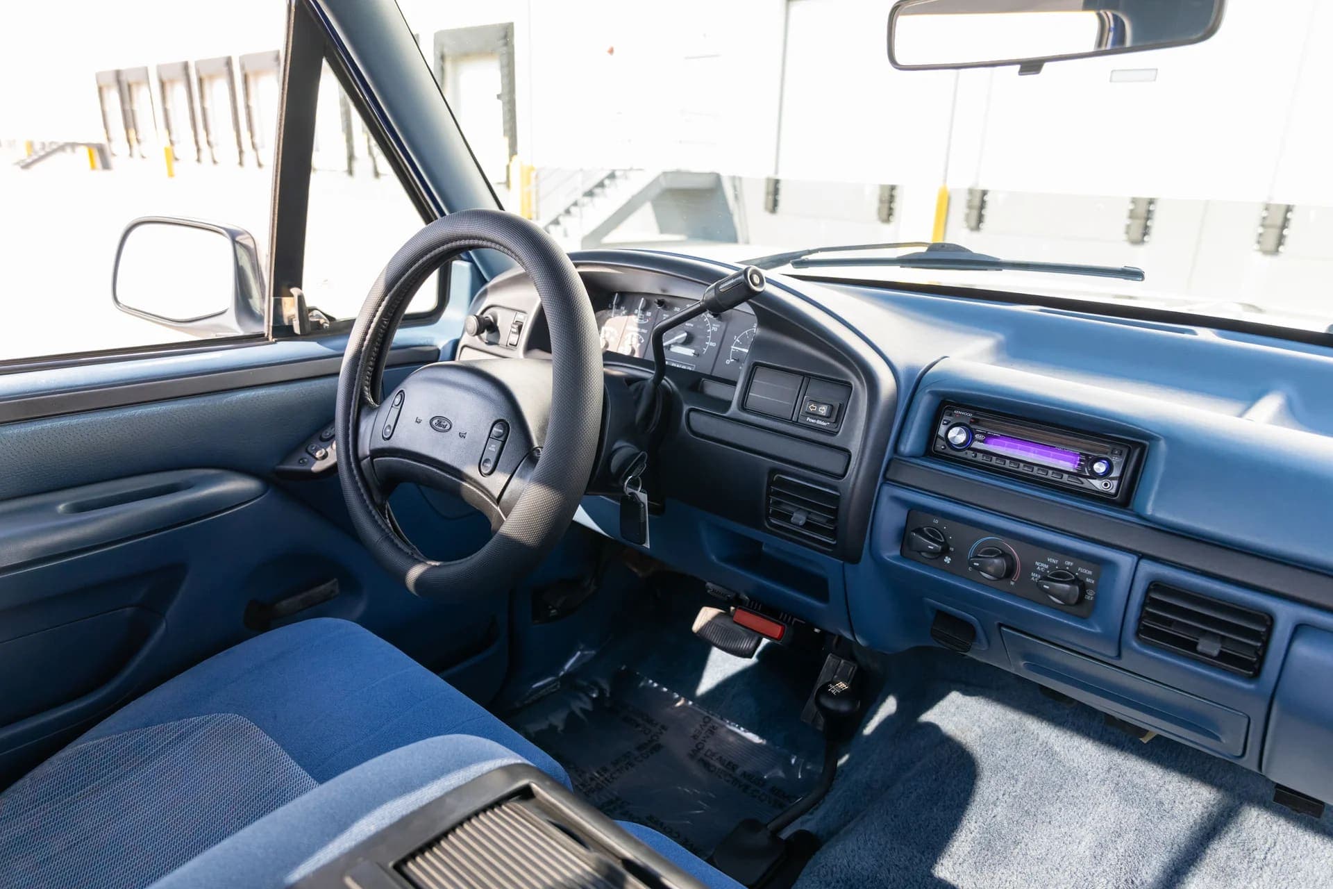 1996 Ford F-250 Regular Cab 4x4 XLT – 7.3L Powerstroke Diesel – Low 120K Miles! Drop, view