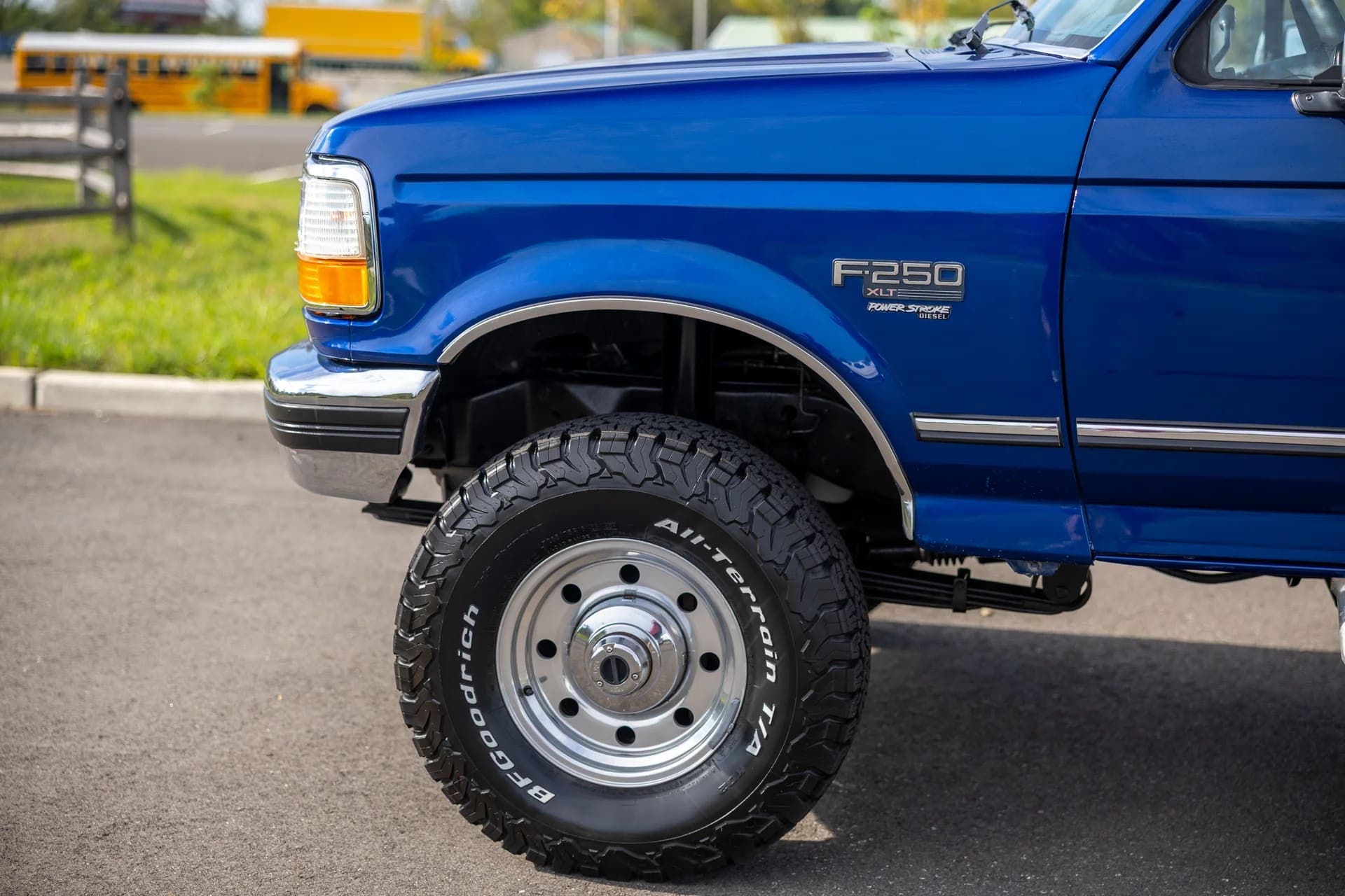 1996 Ford F-250 Regular Cab 4x4 XLT – 7.3L Powerstroke Diesel – Low 120K Miles! Drop, view