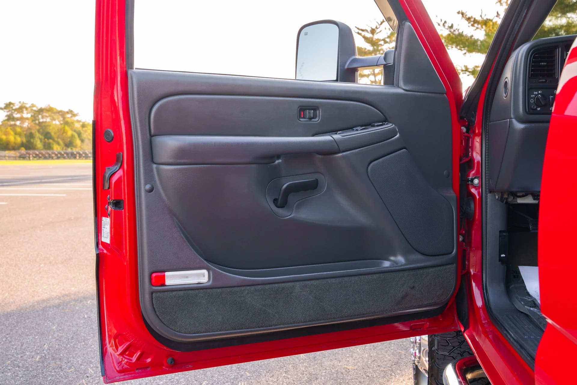 2005 Chevrolet Silverado 3500 Duramax Dually 4×4, view