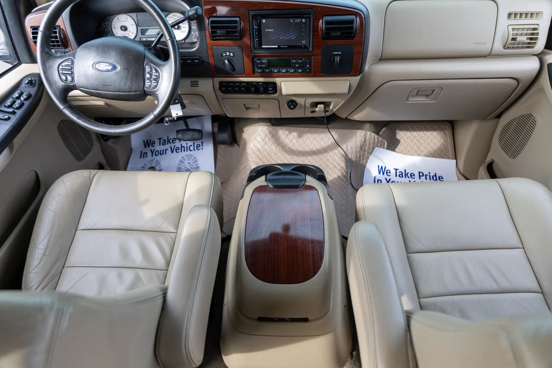 2005 Ford F-250 Super Duty Lariat Crew Cab 4x4 – 6.0L Powerstroke – Only 58,848 Miles!, view