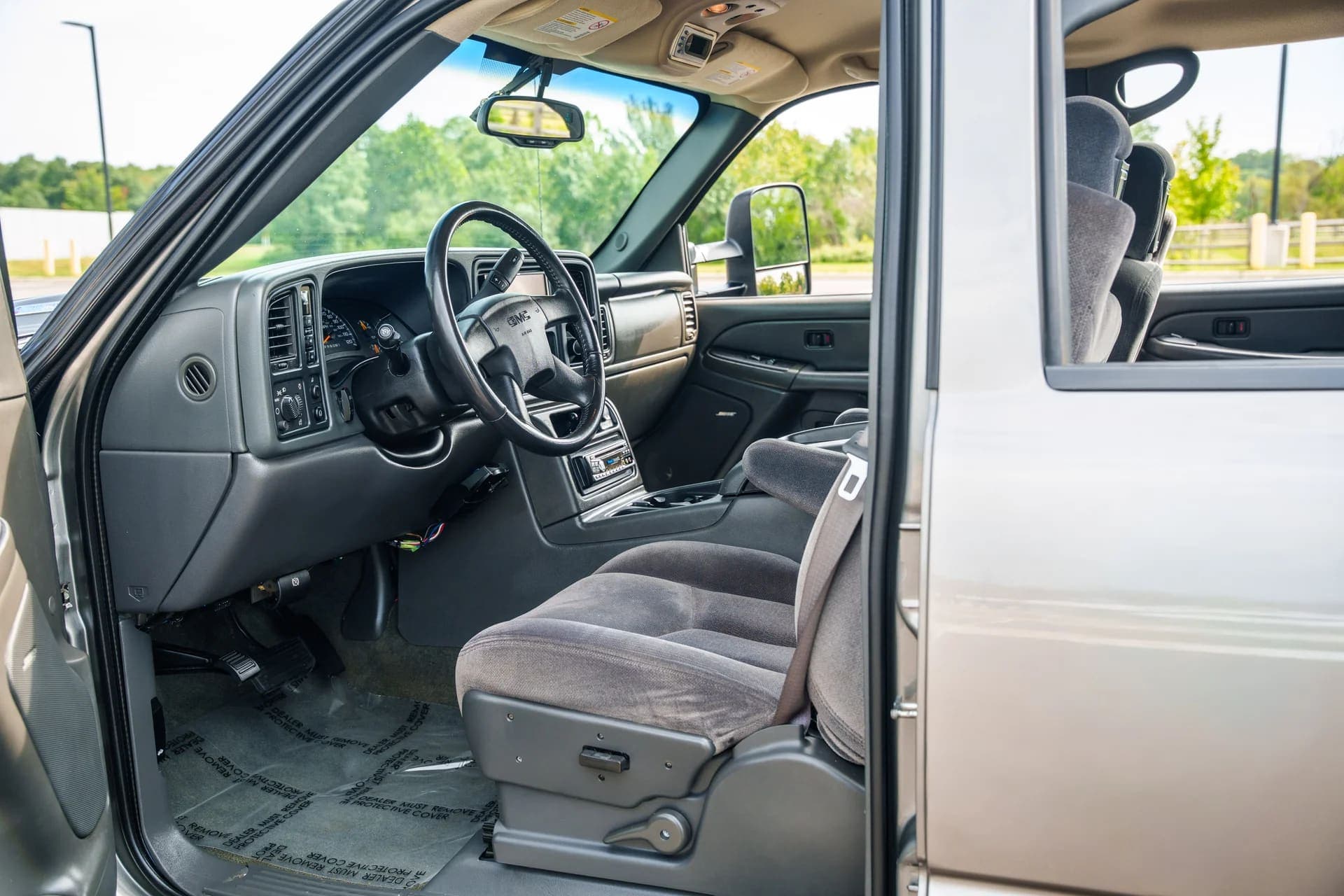 2006 GMC Sierra 3500 SLE2 Crew Cab Dually 4x4 – LBZ Duramax, Only 78K Miles!, view