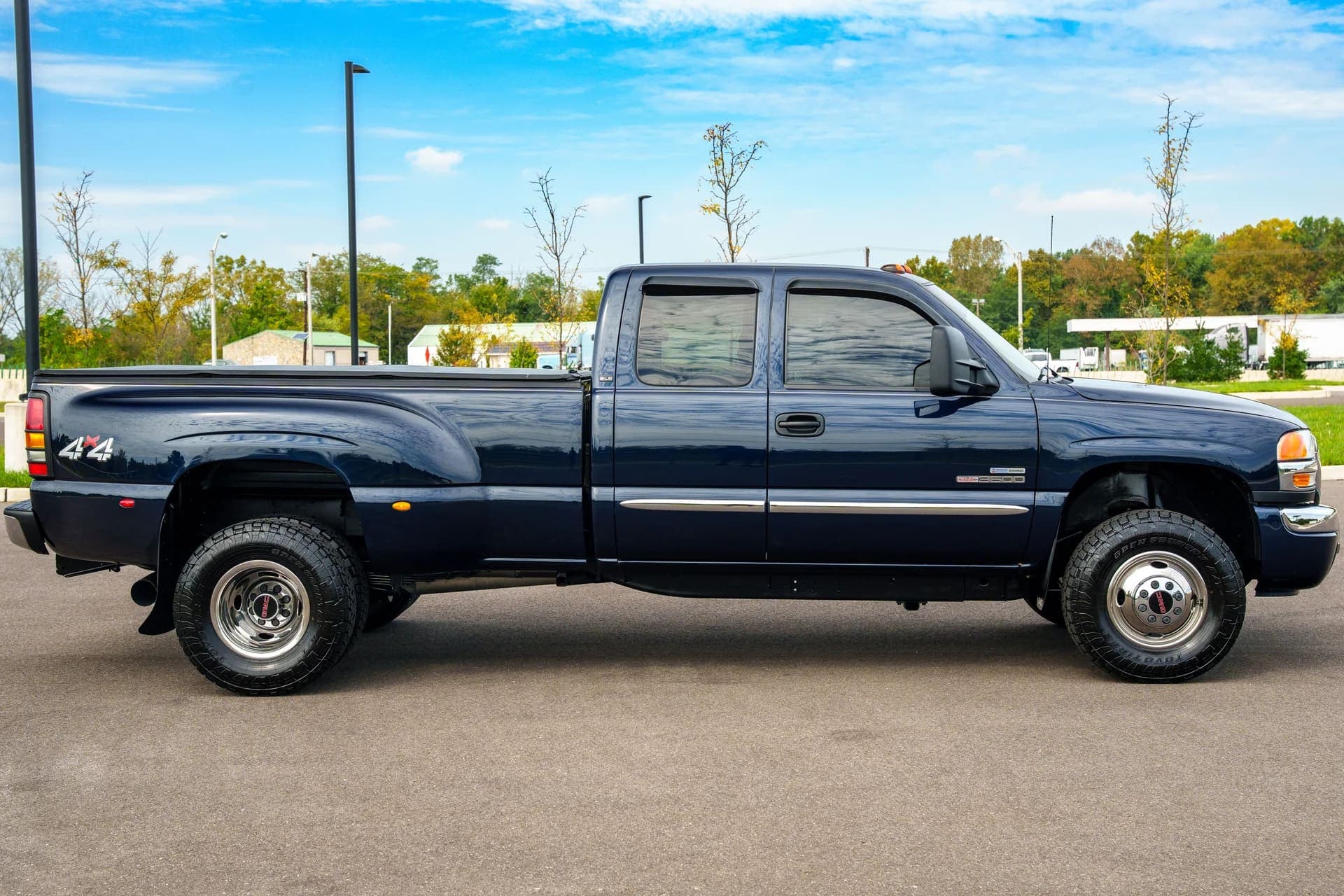 2006 GMC Sierra 3500 SLE2 Crew Cab Dually 4x4 – LBZ Duramax, Only 78K Miles!, view