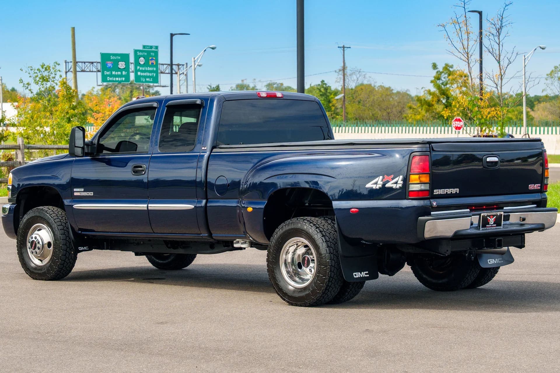 2006 GMC Sierra 3500 SLE2 Crew Cab Dually 4x4 – LBZ Duramax, Only 78K Miles!, view