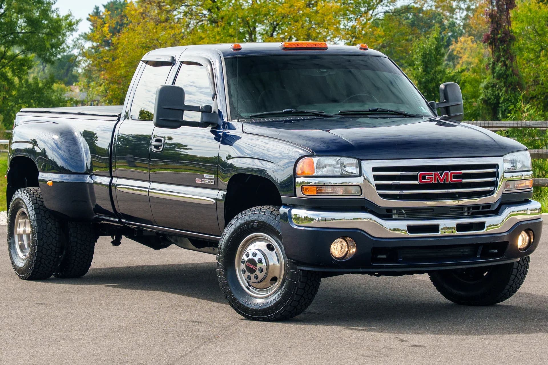 2006 GMC Sierra 3500 SLE2 Crew Cab Dually 4x4 – LBZ Duramax, Only 78K Miles!, view