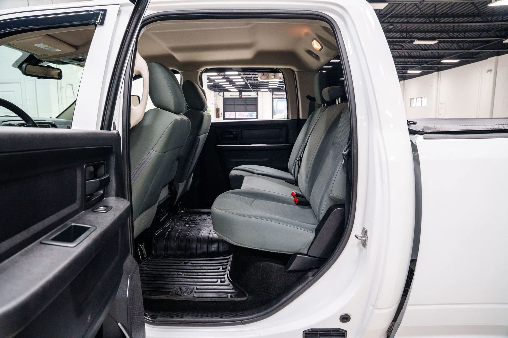 2016 RAM 2500 CREW CAB 4X4 6.7L CUMMINS TURBO DIESEL G56 6SPEED MANUAL 119K MILE, view